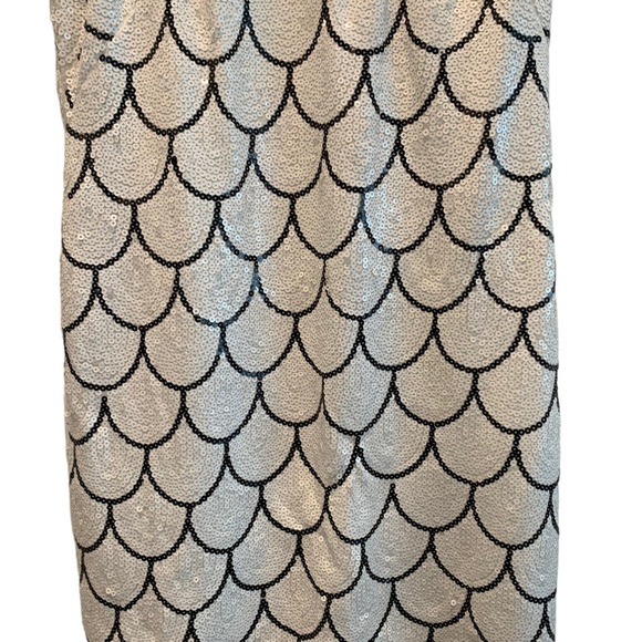 White and Black Sequin Dress - Picture 6 of 6